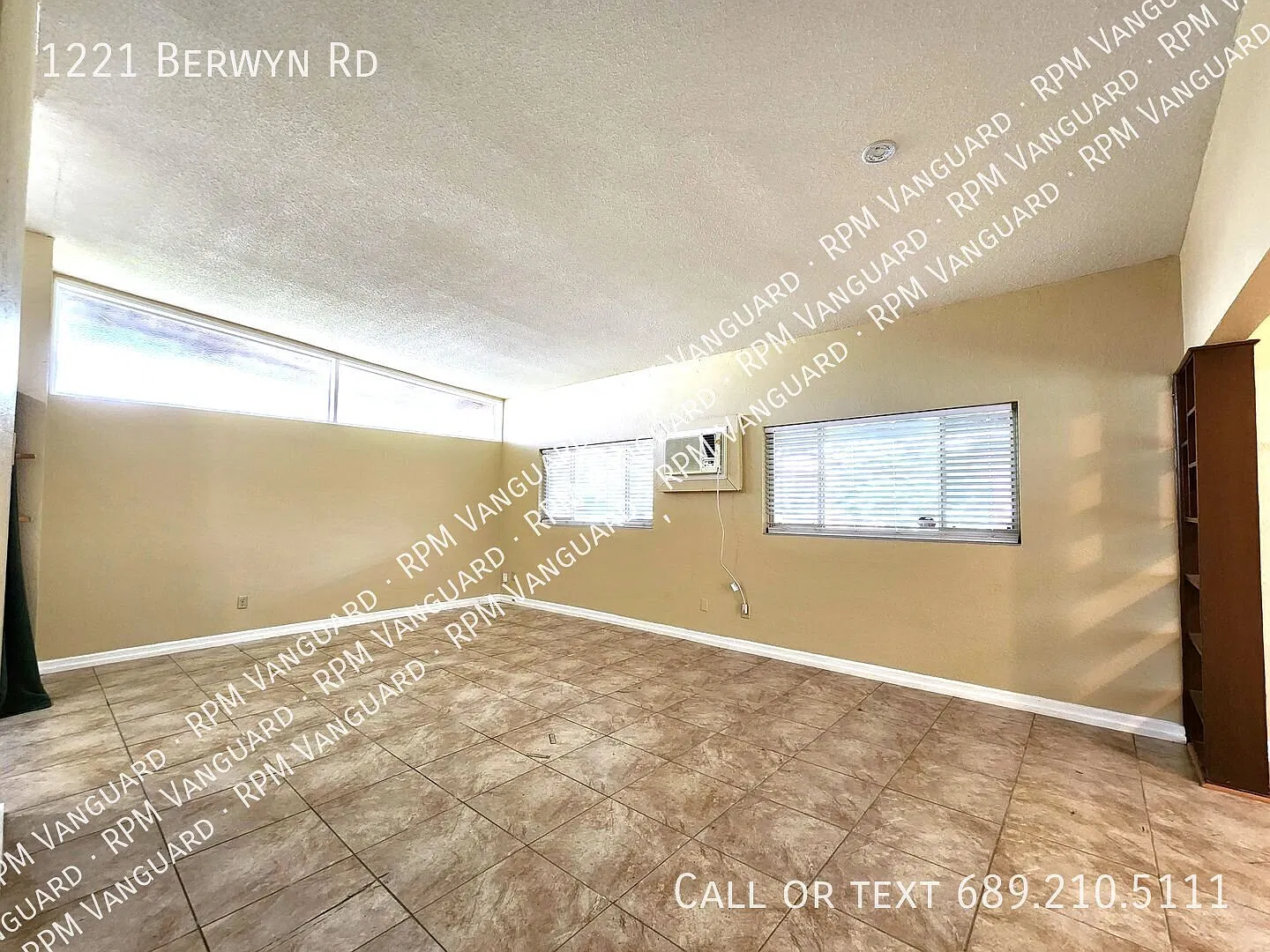 Single-story Home with Office and Large Private Backyard in a Great Neighborhood — Photo 2