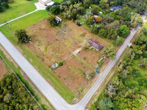 7442 County Road 42, Rosharon, TX 77583