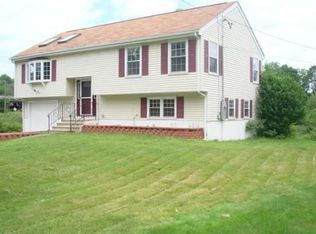 21 Central St, Auburn, MA 01501