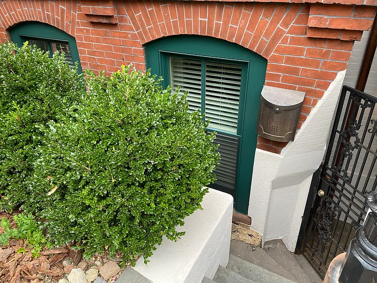 1527 O St NW #B — Photo 8