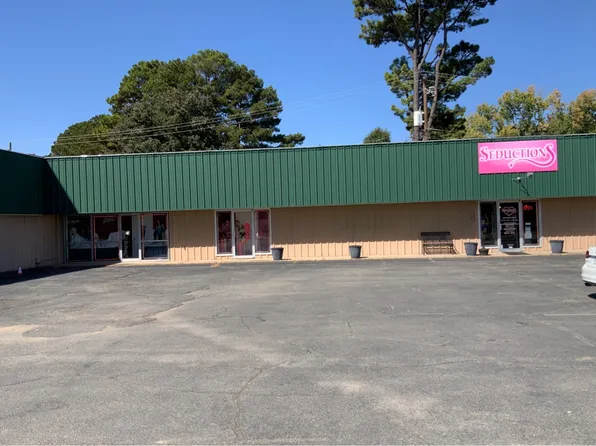 Johnson Plaza Shopping Center - 1220 Comm. Retail