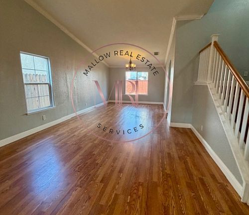 2nd image of 487 Whiterock Dr