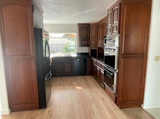 1360 Bright Oaks Ct, Los Altos, CA 94024