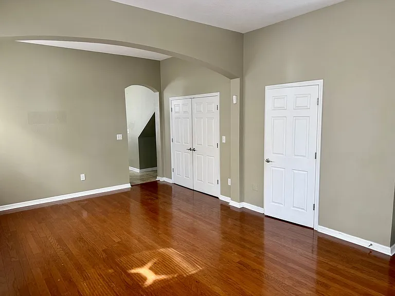 1808 E. Columbus Drive — Photo 7