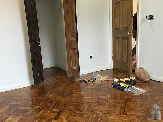 Rented by Skyline Group Real Estate | media 28