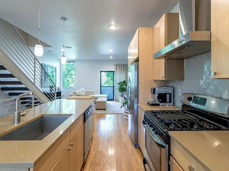 2494 Champa St — Photo 8