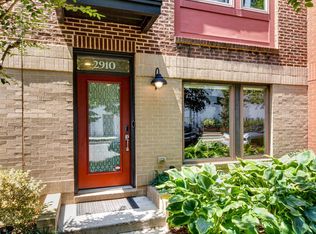 2910 Penny Ln, Fairfax, VA 22031