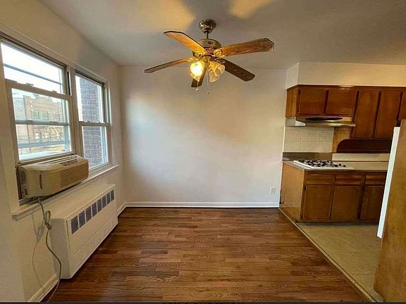 4th image of 35-24 32nd St #3A