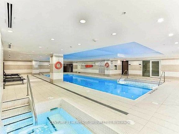 5th image of 111 Saint Clair Ave W #929