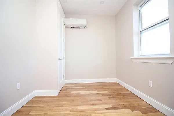 Rented by Nooklyn NYC LLC | media 3