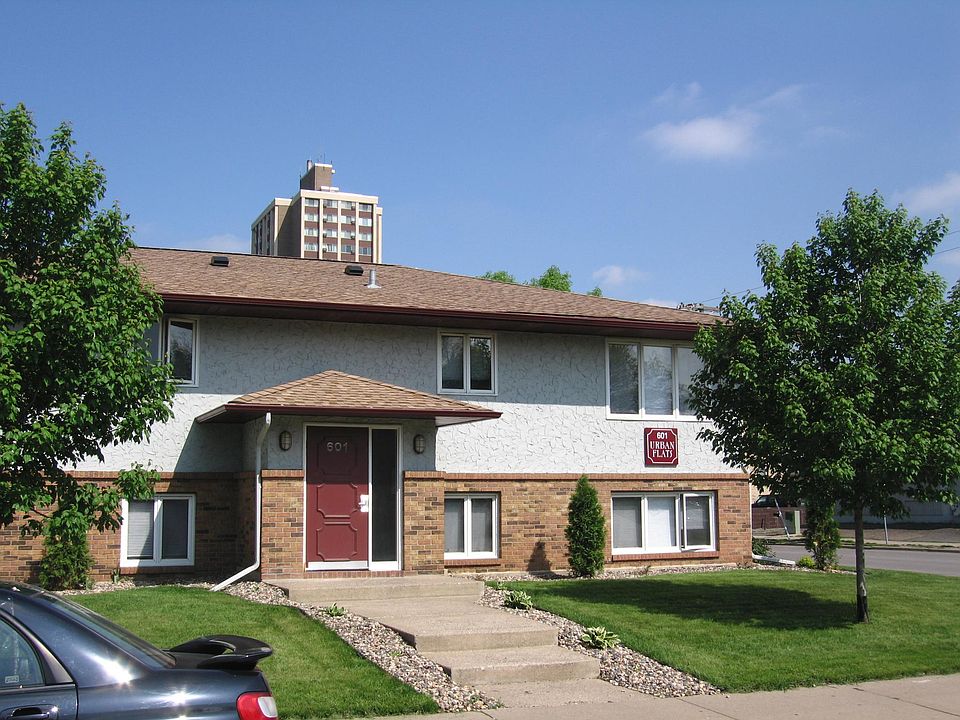 Welcome to 601 Urban Flats! This is our four-unit apartment building, located at the corner of Monroe and Spring Street. We keep our building and grounds well maintained.