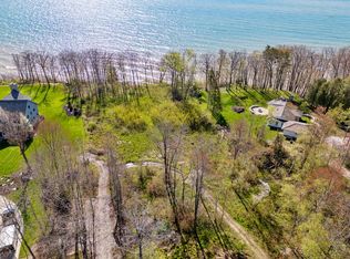 4314 High Point Beach Ln, Port Washington, WI 53074