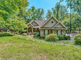 1617 Walnut Run Dr, Hardy, VA 24101