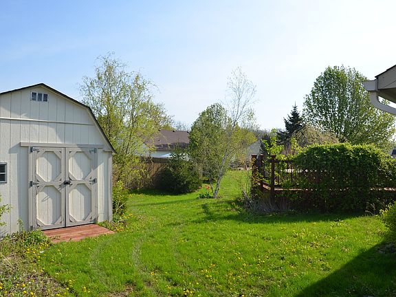 Back of House with Mini Barn