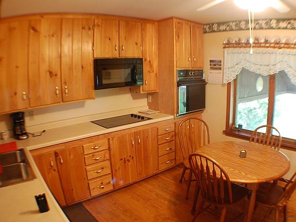 2nd image of 119 Beals St