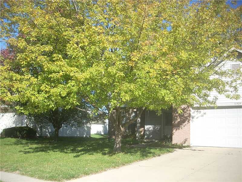 2nd image of 11404 Shady Hollow Ln