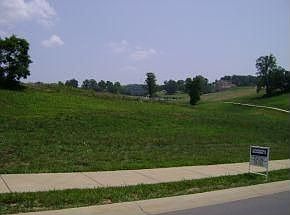 5th image of 2588 Grand Oaks Dr