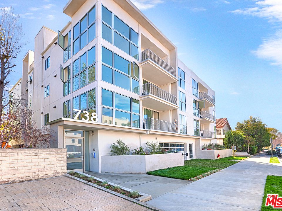 1st image of 738 S Ogden Dr APT 301
