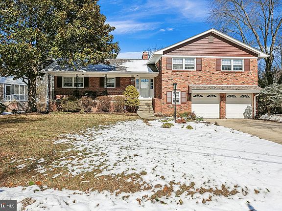 2nd image of 606 Winhall Way