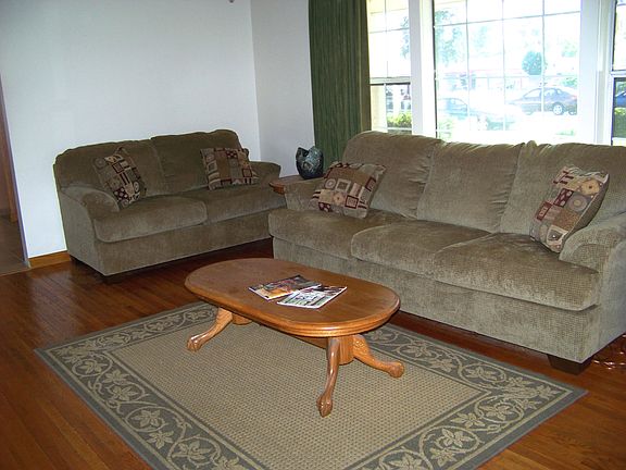 5th image of 1340 N Council Ave