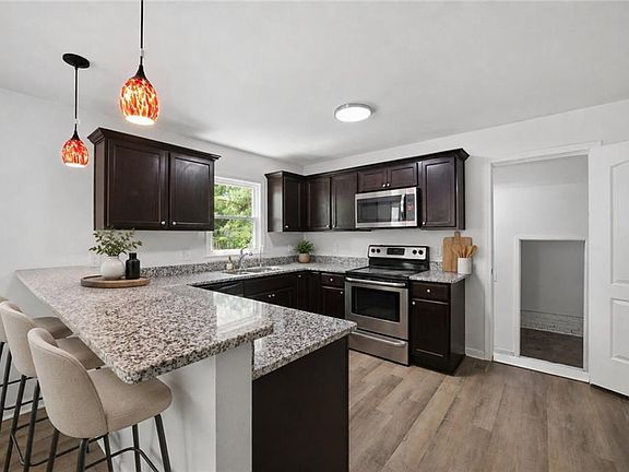 3rd image of 2801 Dunkirk Ave