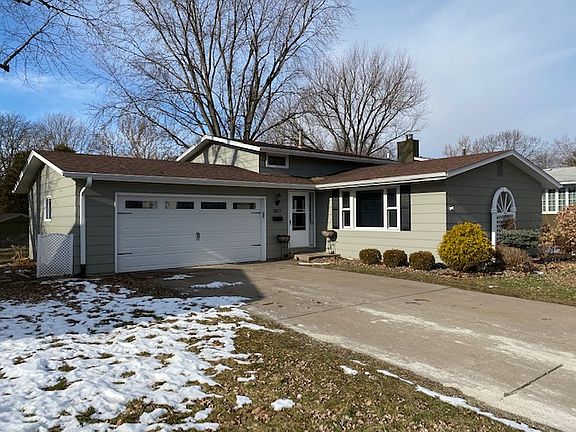 2nd image of 1827 Sussex Ct