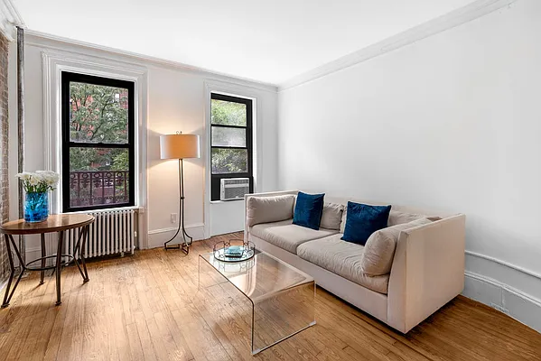 Rented by Compass | media 2