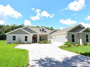 17841 Simmons Rd, Lutz, FL 33548