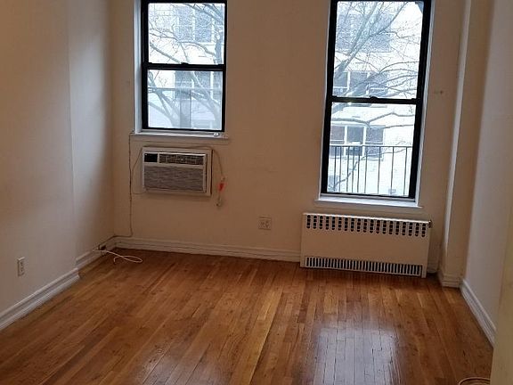 2nd image of 224 E 74th St APT 2B