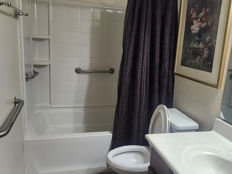 3915 Galiceno Dr #2 — Photo 8
