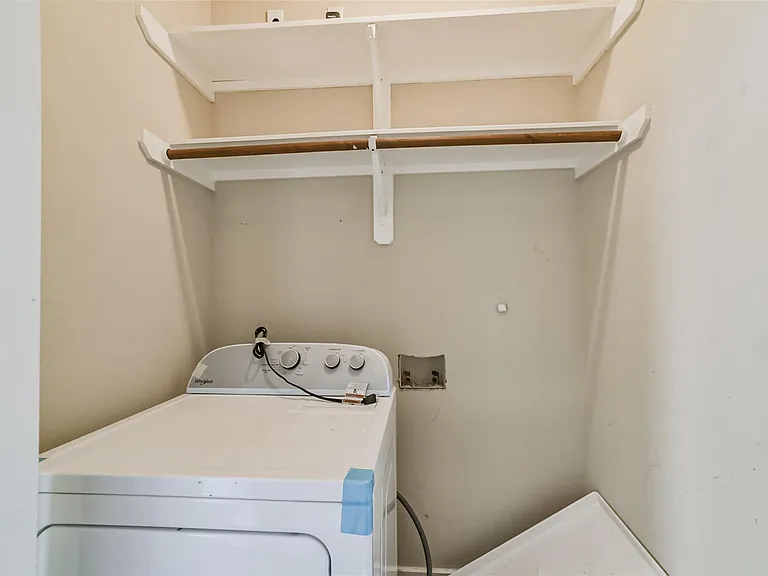 11025 Robin Hood Ct — Photo 19