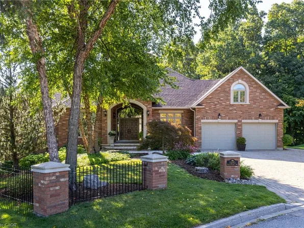 1285 Beaufort Dr, Burlington, ON L7P 4V9