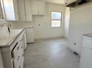 929 Lincoln Blvd, Santa Monica, CA 90403