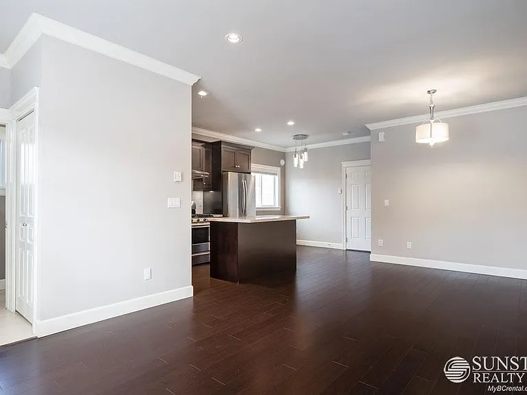 8091 Williams Rd #12 — Photo 10