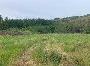 8201 98th St, Peace River, AB T8S 1A2