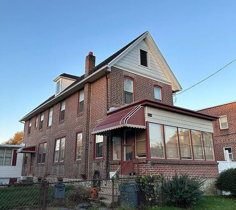 1st image of 534 Hellerman St