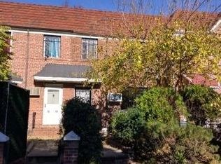 10825 66th Rd, Forest Hills, NY 11375