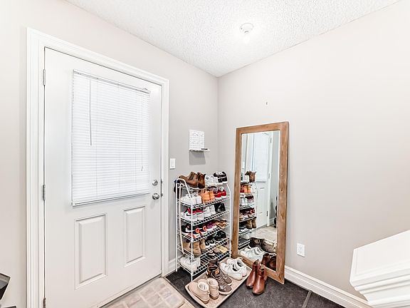 4th image of 655 Tamarack Rd NW #138