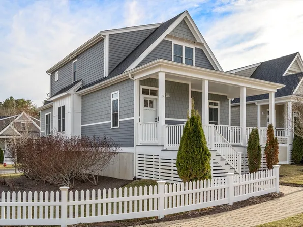 63 Boydes Xing Unit 38, Norfolk, MA 02056