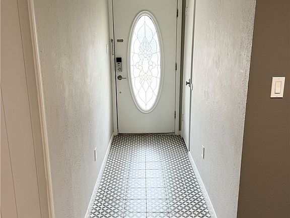 4th image of 3508 Greenridge Cir