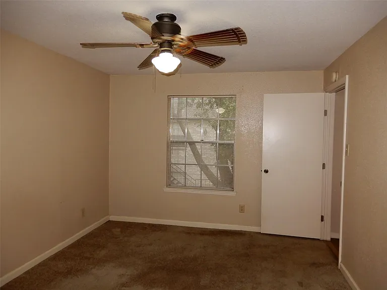 9797 Leawood Blvd #902 — Photo 9