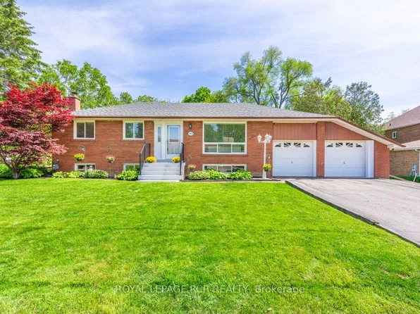 384 Watson Dr, Whitchurch Stouffville, ON L4A 6L1