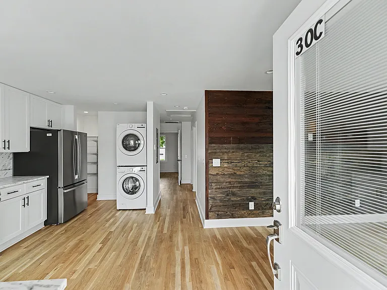 30 F St #C — Photo 1
