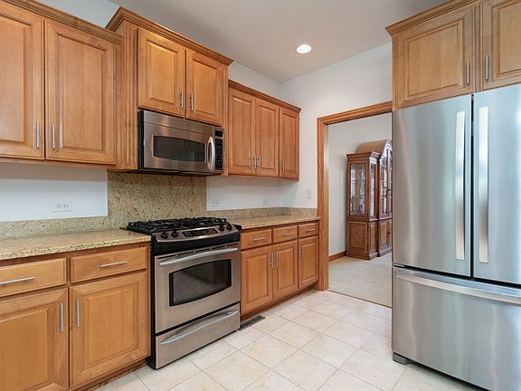 3rd image of 214 Sawgrass Dr