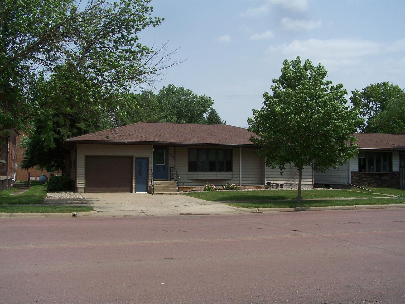 753 Main St, Wabasso, MN 56293 Zillow