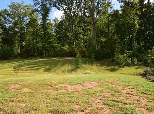 1106 Case View Rd, Dandridge, TN 37725