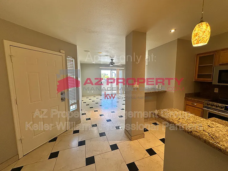 4410 N Longview Ave #226 — Photo 5