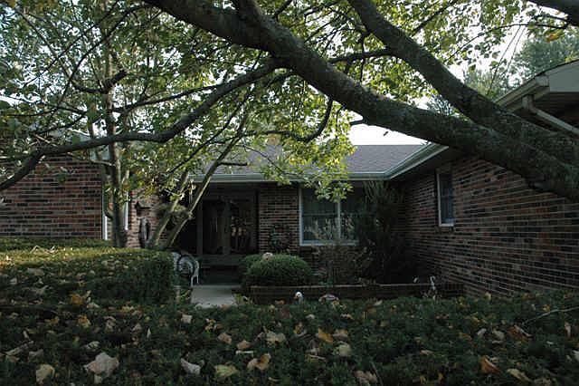 2nd image of 417 Christopher Dr