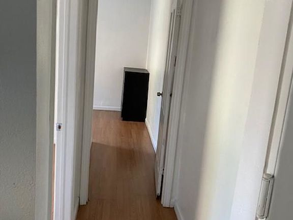 5th image of 52 Kenmare St APT 4