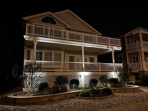 3rd image of 2106 West Ave #2